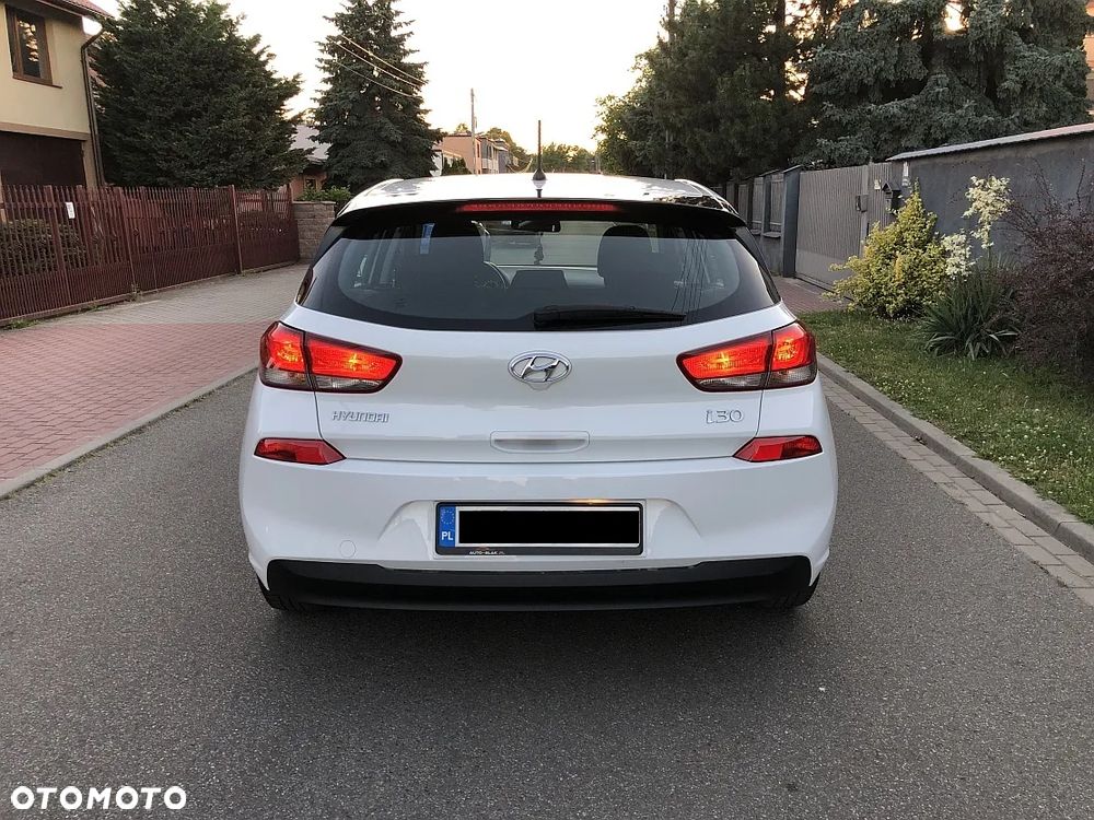 Hyundai i30 1.6 CRDi BlueDrive Comfort DCT - 6