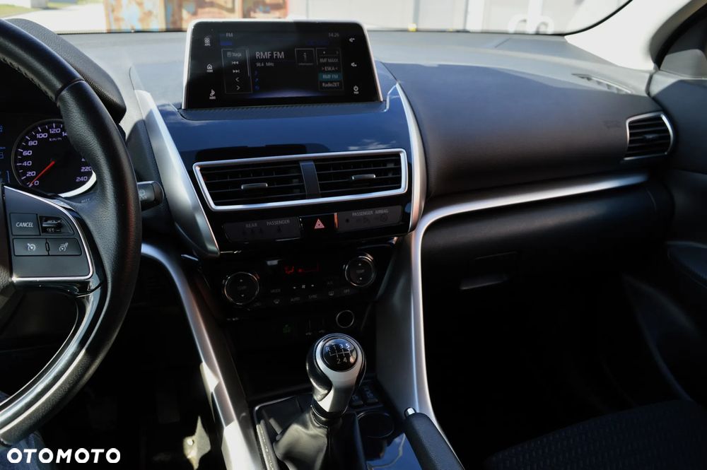 Mitsubishi Eclipse Cross 1.5 T Intense - 13