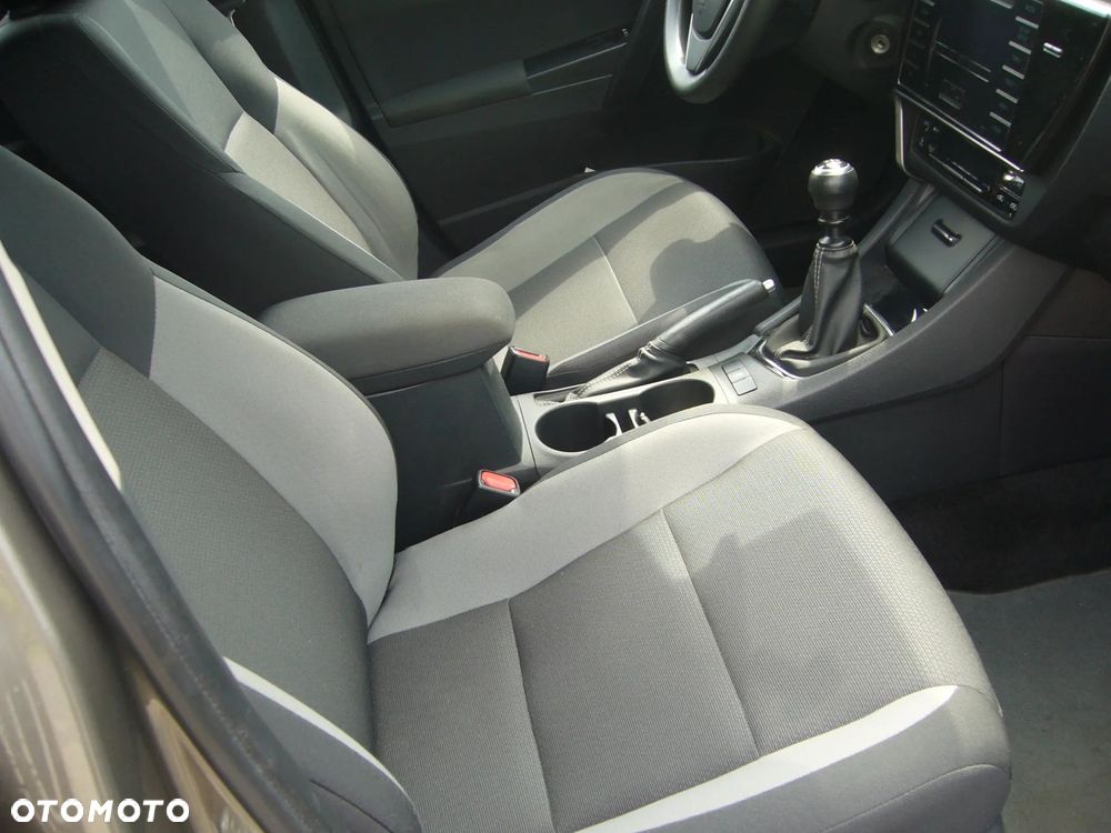 Toyota Auris 1.33 VVT-i Active - 13