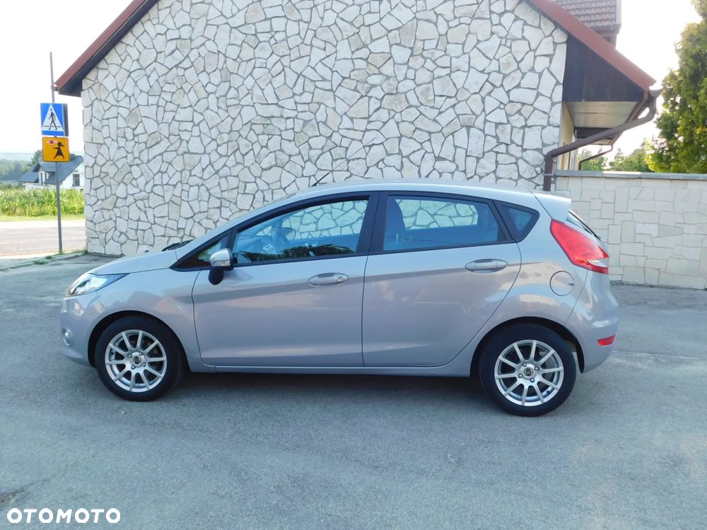 Ford Fiesta 1.25 Champions Edition - 4