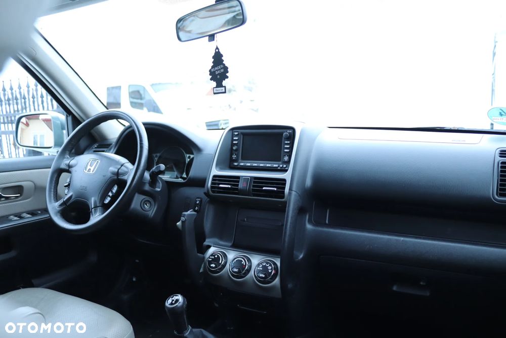 Honda CR-V 2.0i Executive - 28