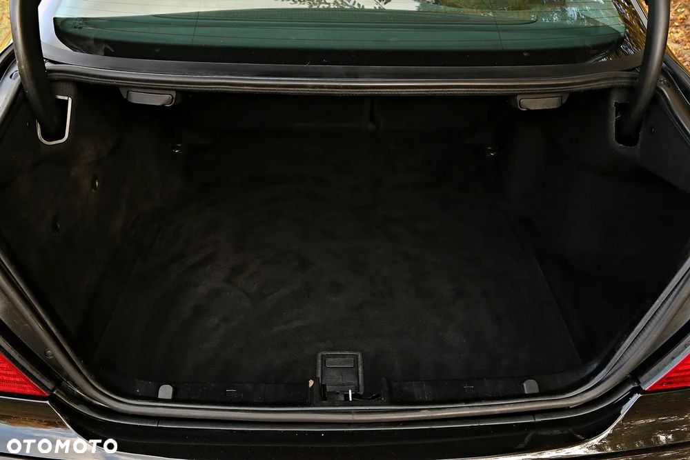 Mercedes-Benz Klasa E 220 T CDI Automatik Avantgarde - 27