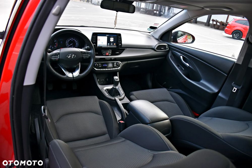 Hyundai i30 1.0 T-GDI Connect & Go - 36