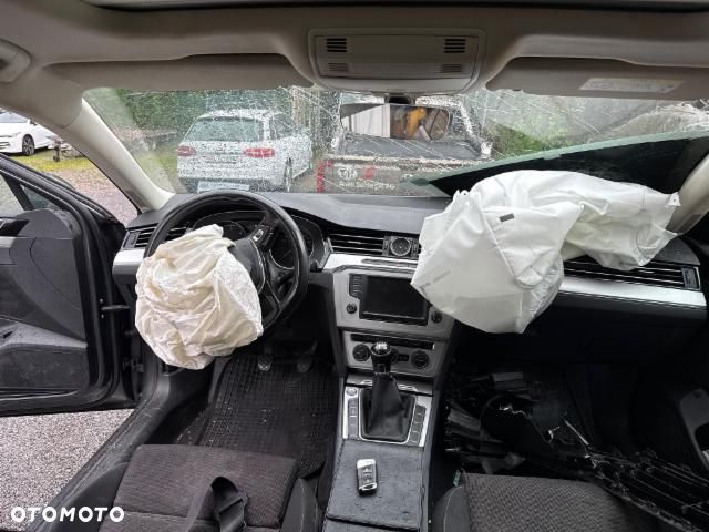 Volkswagen Passat Variant - 8