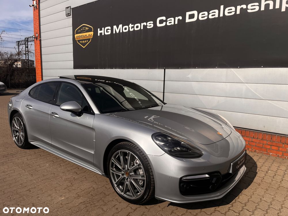 Porsche Panamera - 16