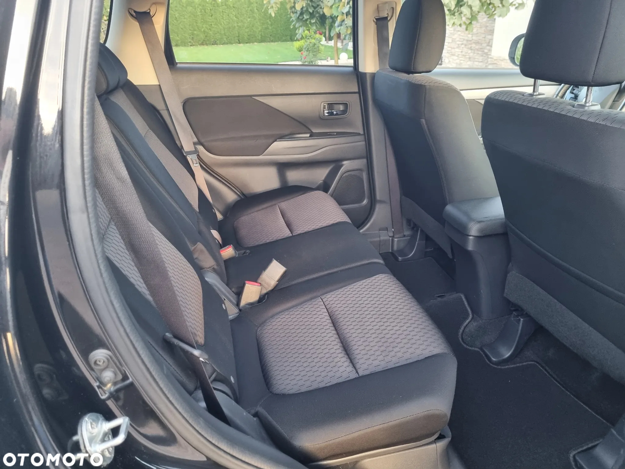 Mitsubishi Outlander - 19
