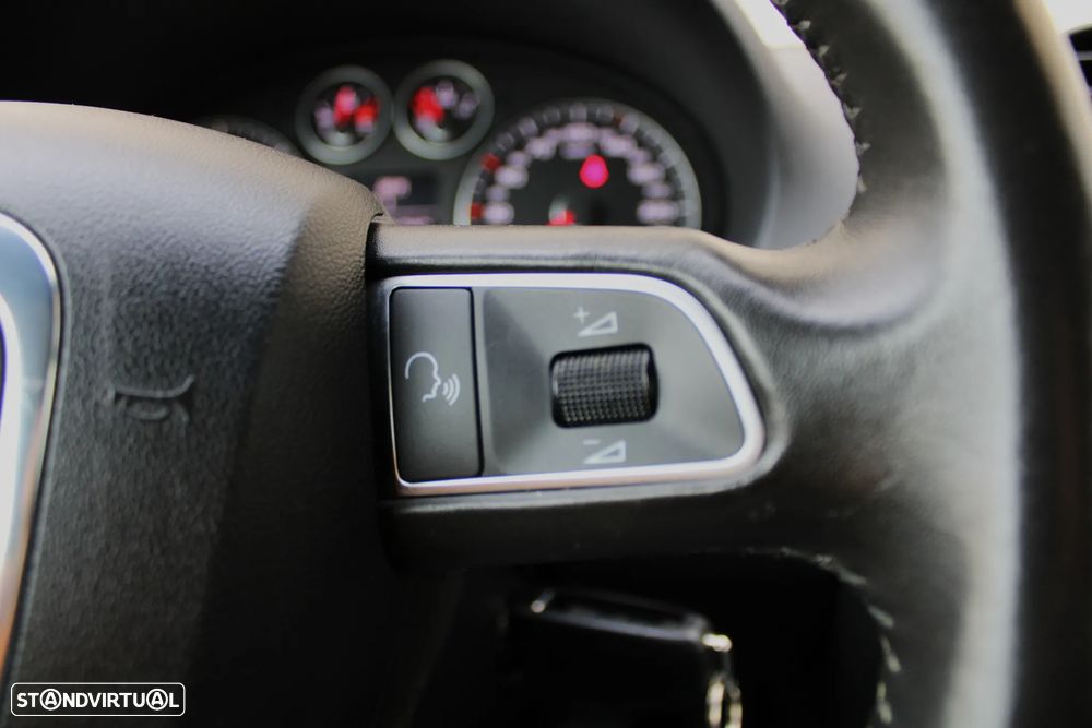 Audi A3 Cabrio 1.6 TDi Sport - 30