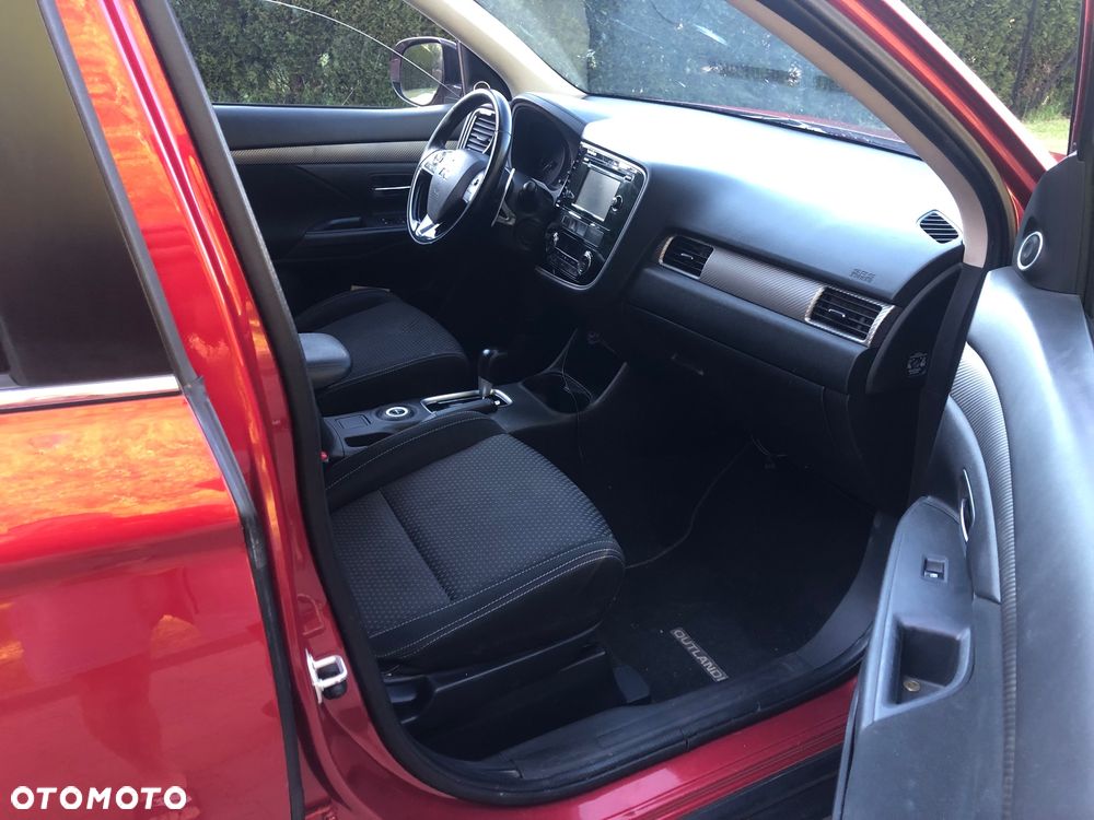 Mitsubishi Outlander ver-2-0-intense-plus-4wd-cvt - 16