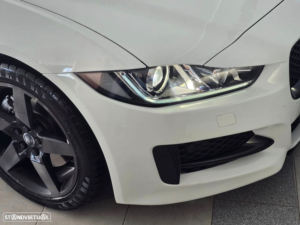 Jaguar XE 2.0 D R-Sport Aut. - 4