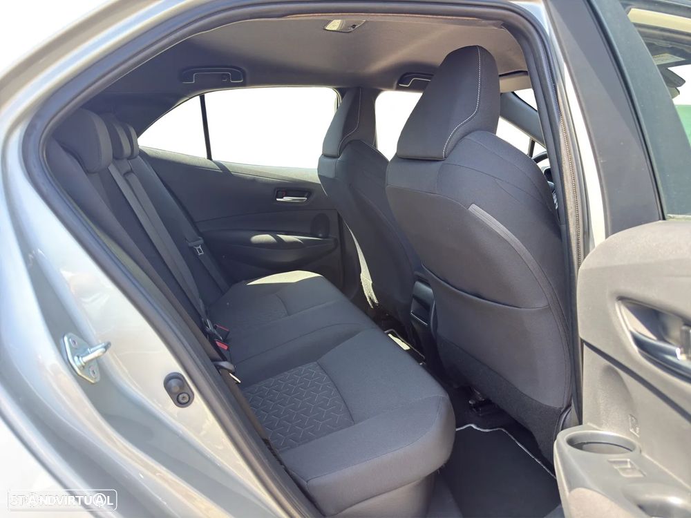 Toyota Corolla 1.8 Hybrid Comfort - 16