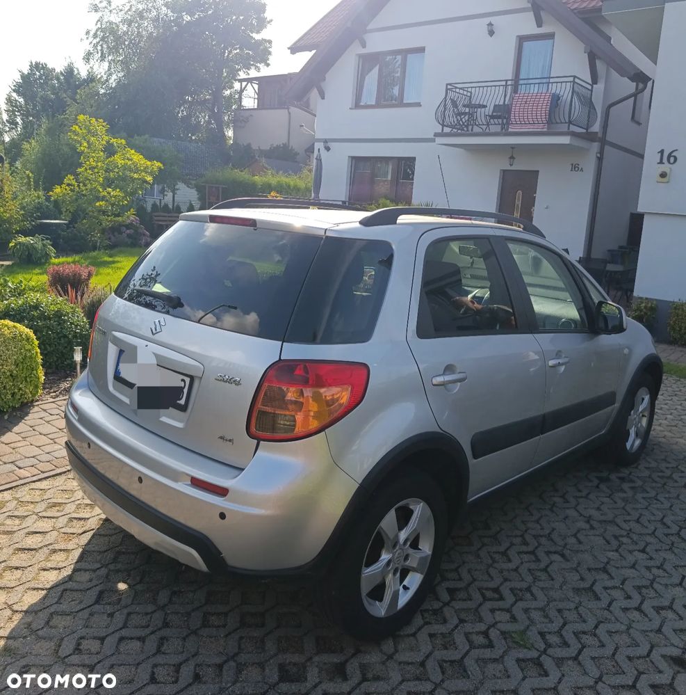 Suzuki SX4 1.6 VVT 4x4 Comfort - 4