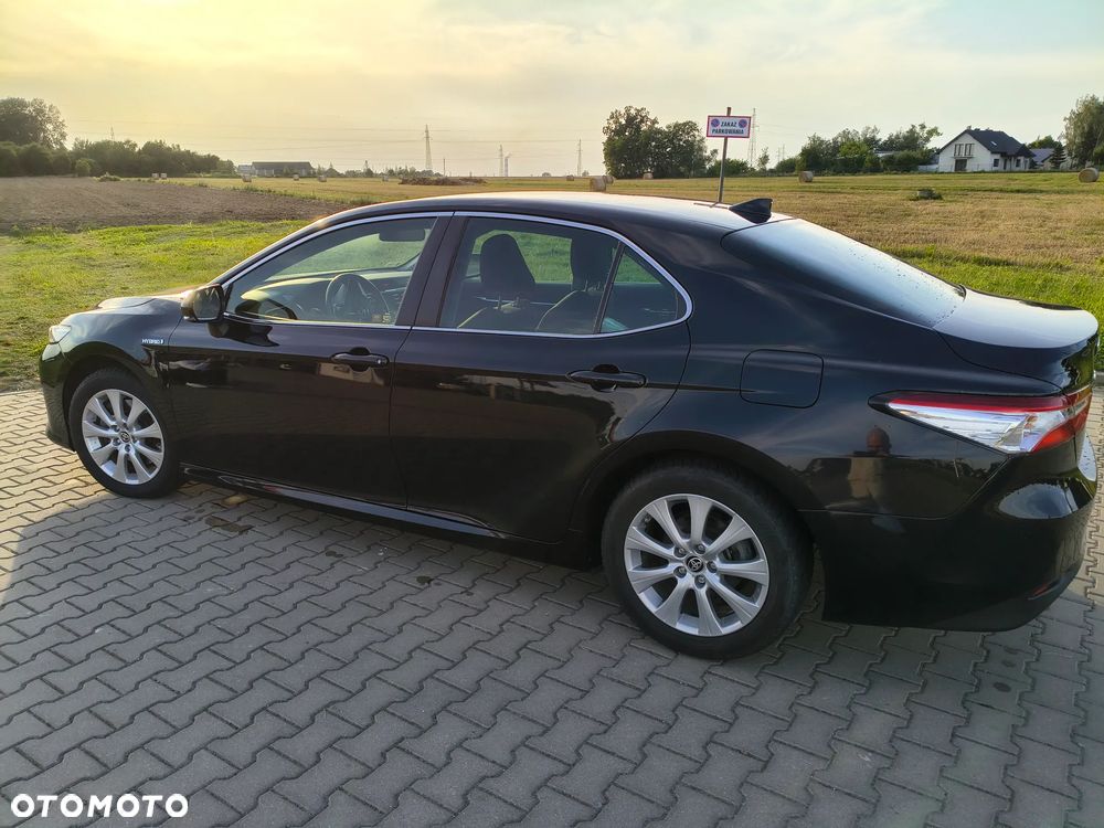 Toyota Camry 2.5 Hybrid Comfort CVT - 10