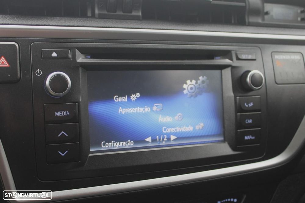 Toyota Auris 1.4 D-4D Exclusive - 14