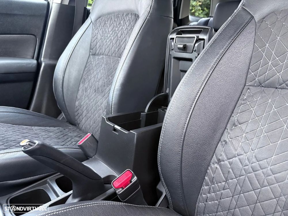 Suzuki Vitara 1.5L AGS GLX Strong Hybrid - 34