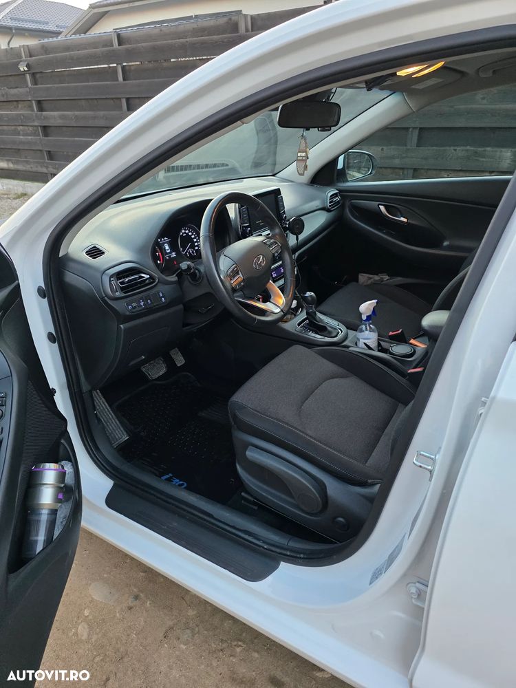 Hyundai i30 1.5 T-GDI MHEV 160CP 7DCT Highway - 7