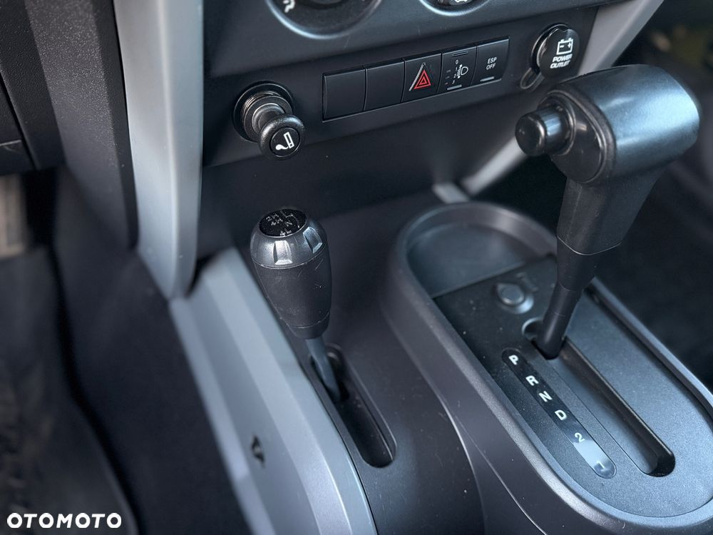 Jeep Wrangler Unlimited 3.8 Sahara - 20