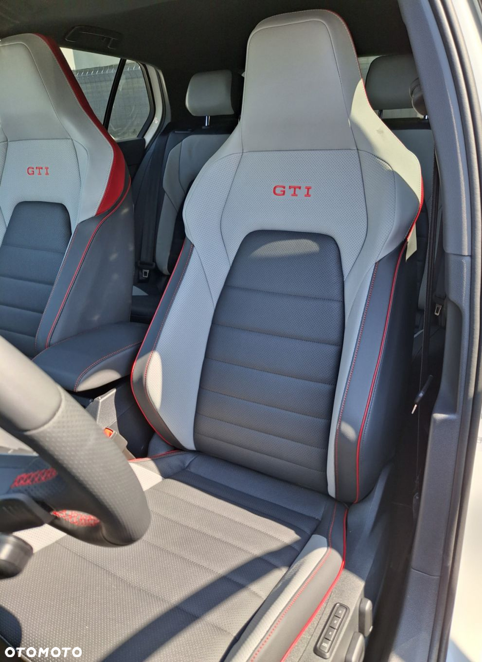 Volkswagen Golf - 14
