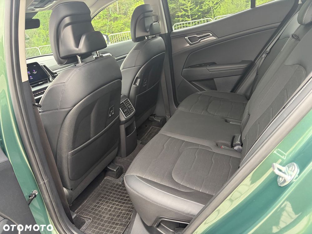 Kia Sportage 1.6 T-GDI MHEV Business Line 2WD DCT - 11