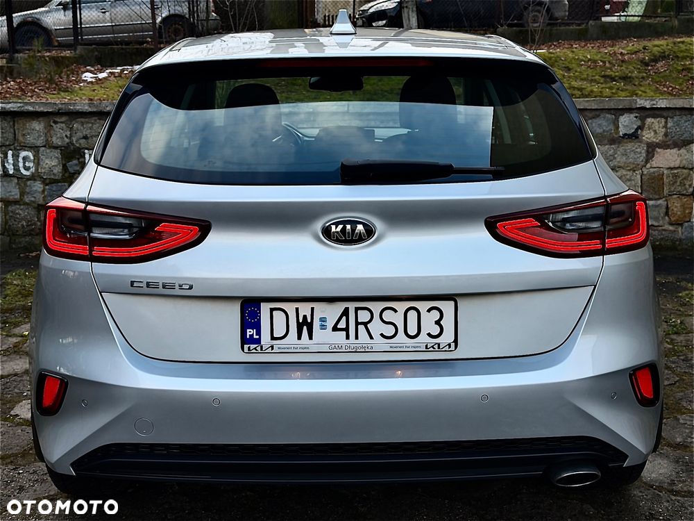 Kia Ceed 1.5 T-GDI L Business Line - 10