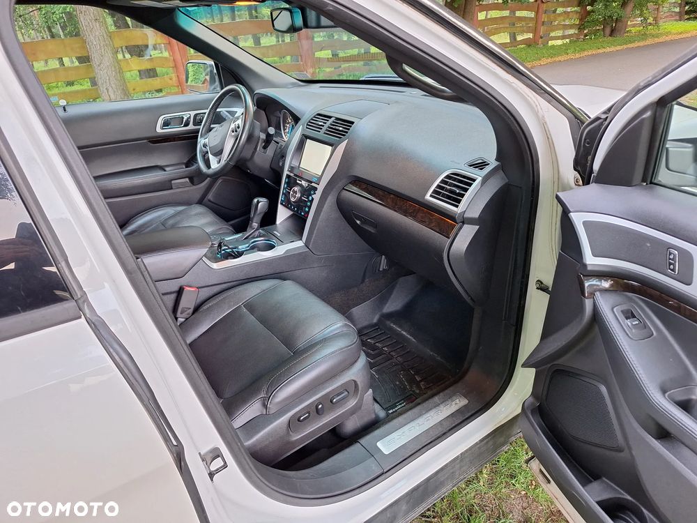 Ford Explorer - 3