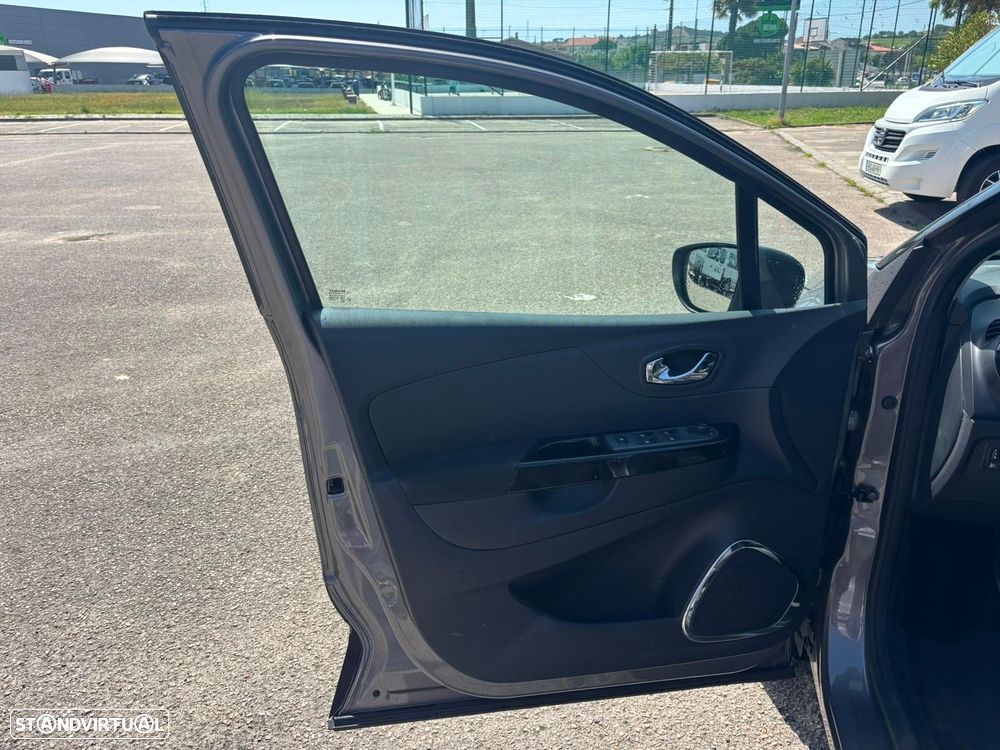 Renault Captur 1.5 dCi Exclusive - 17