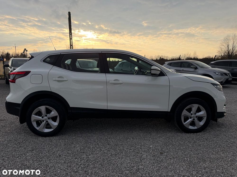 Nissan Qashqai 1.6 DCi 4x4 N-Connecta EU6 - 14