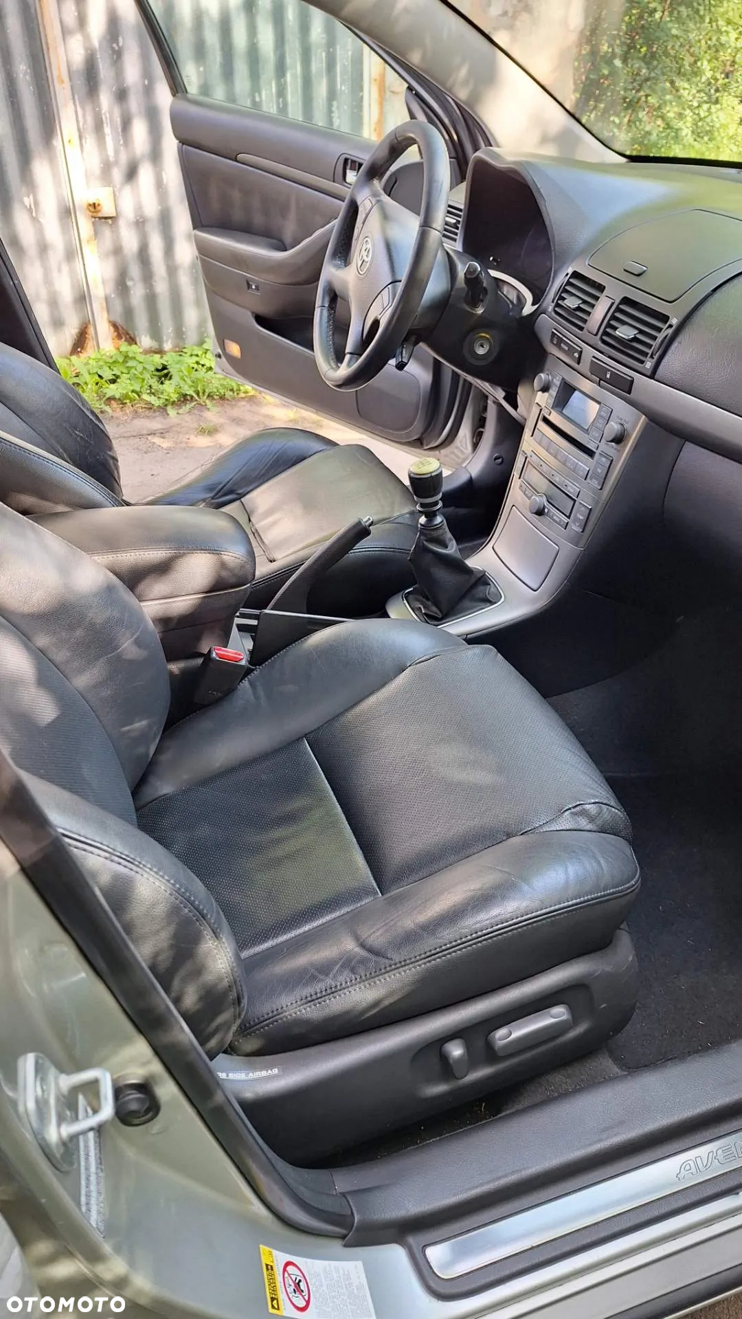 Toyota Avensis 2.0 D-4D Sol - 9