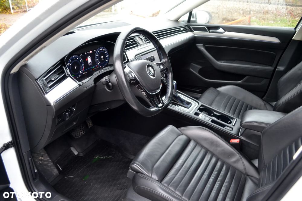 Volkswagen Passat ver-variant-plug--in--hybrid-gte - 4