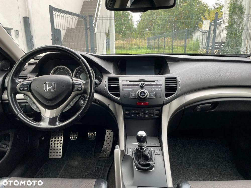 Honda Accord ver-2-4-type--s-navi - 13