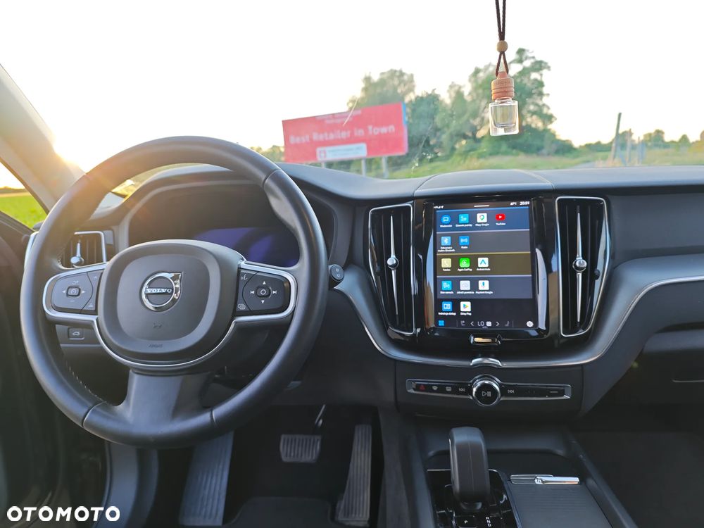 Volvo XC 60 B4 D Geartronic Momentum Pro - 16