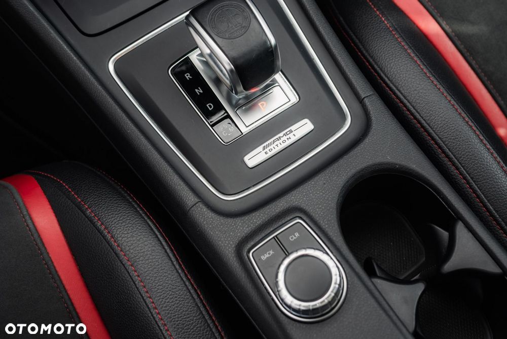 Mercedes-Benz GLA 45 AMG 4-Matic Edition 1 - 24