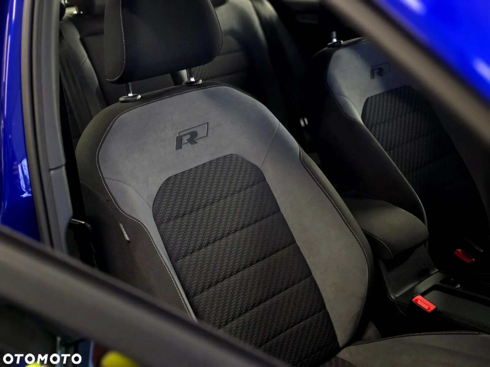 Volkswagen Golf - 11