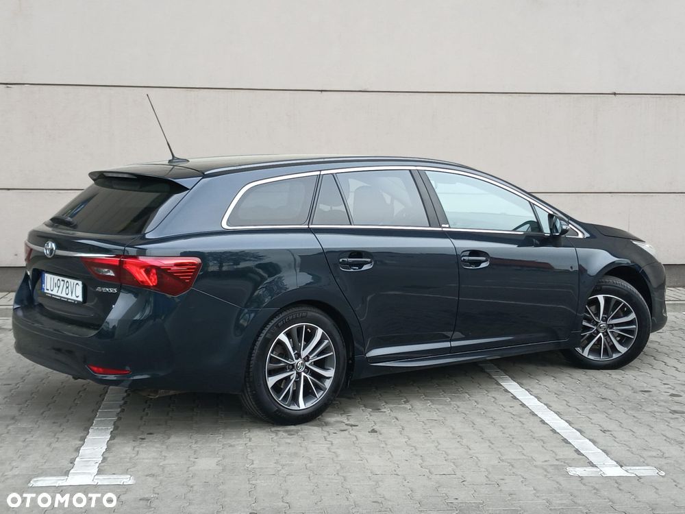 Toyota Avensis Touring Sports 1.8 Edition S+ - 17
