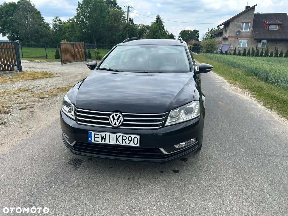 Volkswagen Passat 2.0 TDI DPF BlueMotion Technology Trendline - 1