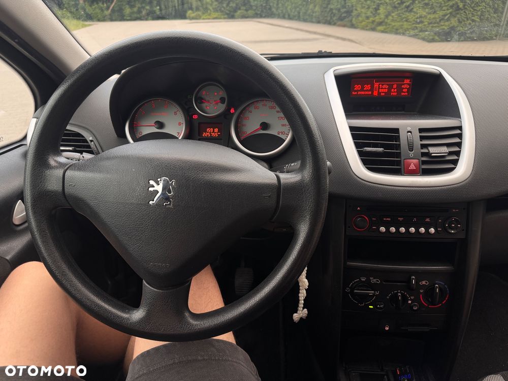 Peugeot 207 1.4 16V Sporty - 13