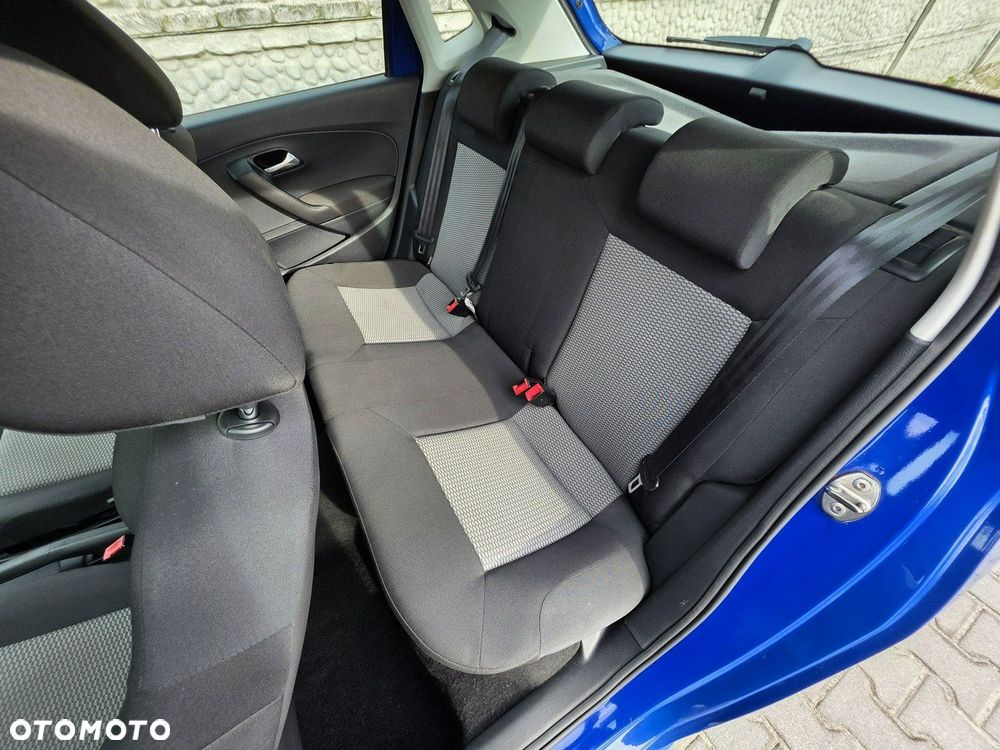Volkswagen Polo 1.2 Comfortline - 24