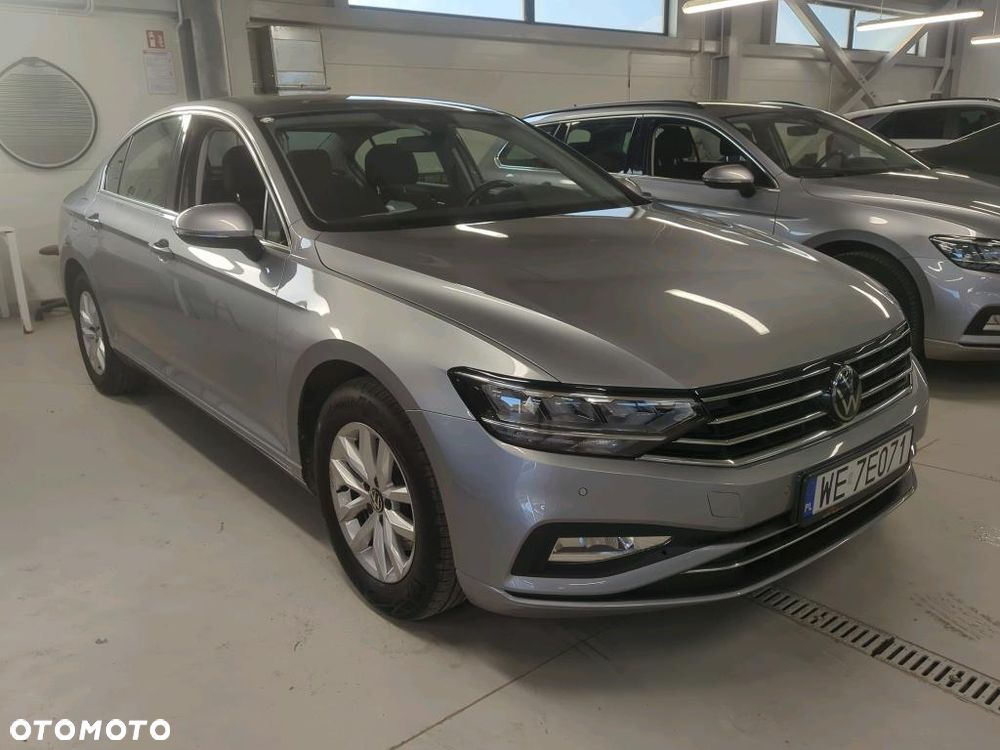 Volkswagen Passat 1.5 TSI EVO Business DSG - 2