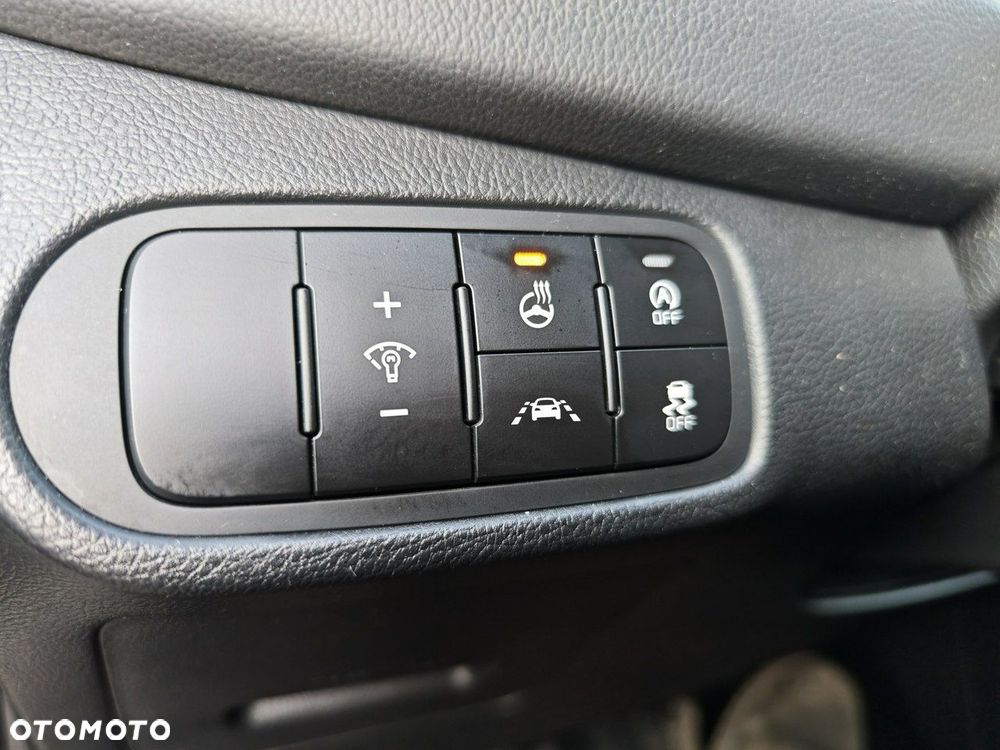 Kia Carens 1.6 GDI XL 7os - 30