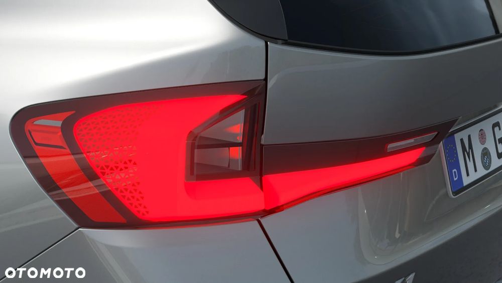 BMW X1 sDrive18i - 9