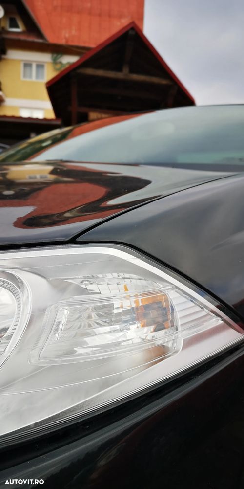 Renault Megane ver-2-0-coupe--cabriolet-confort-dynamique - 4