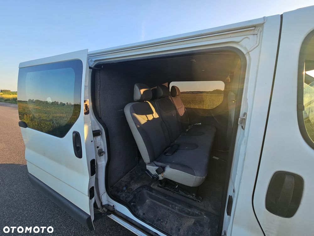 Opel Vivaro - 11