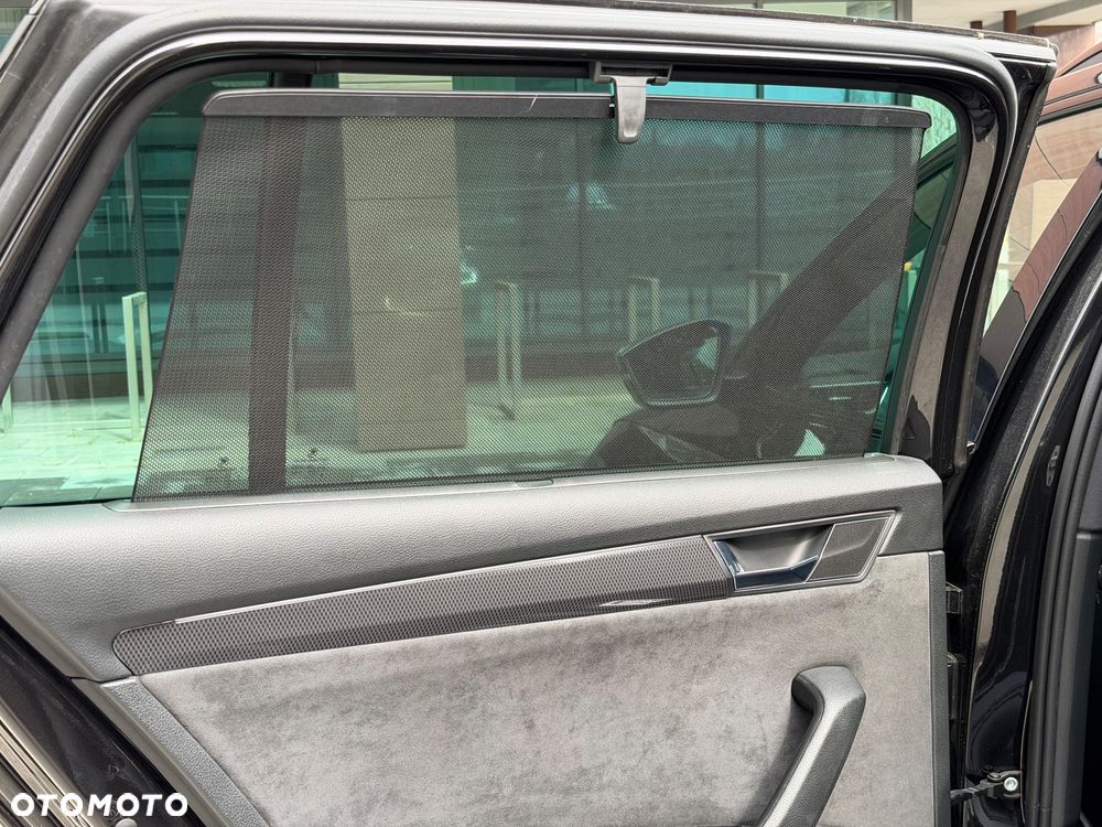 Skoda Superb 2.0 TDI 4x4 Sportline DSG - 25