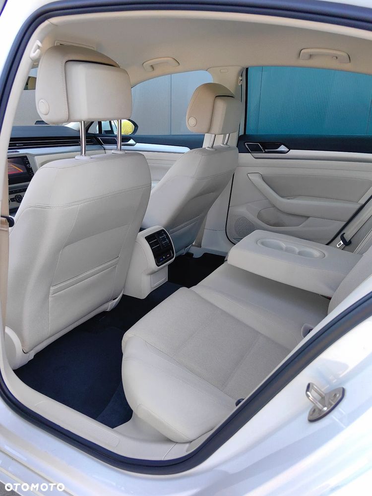 Volkswagen Passat 1.4 TSI BMT Comfortline - 6