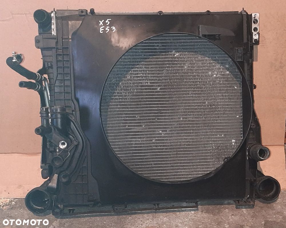 Chłodnica wody komplet chłodnic BMW E53 X5 3l.d