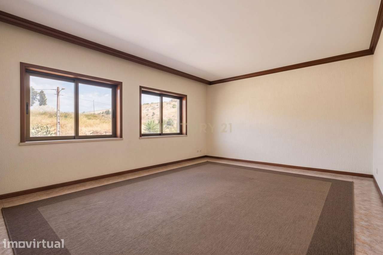Apartamento T3 na Buraca, Amadora - Oportunidade Única! - Grande imagem: 3/21