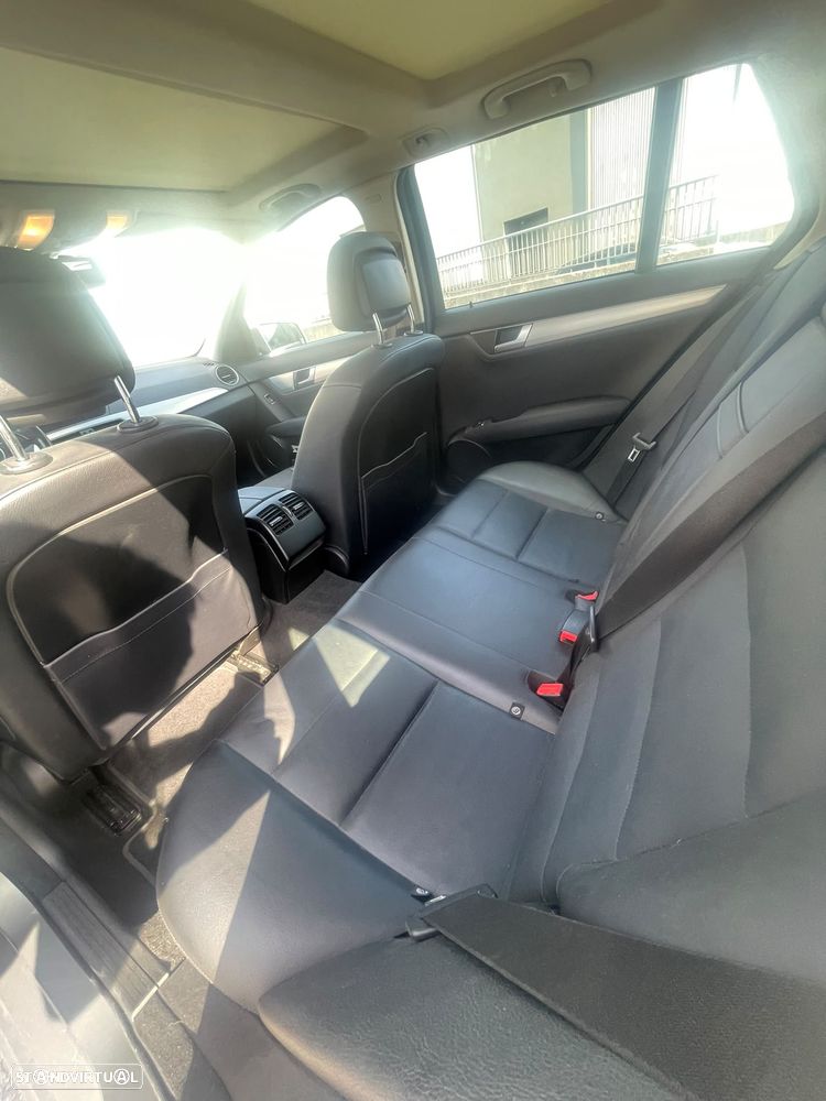 Mercedes-Benz C 220 - 12