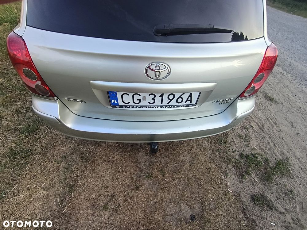 Toyota Avensis 2.0 D-4D - 6
