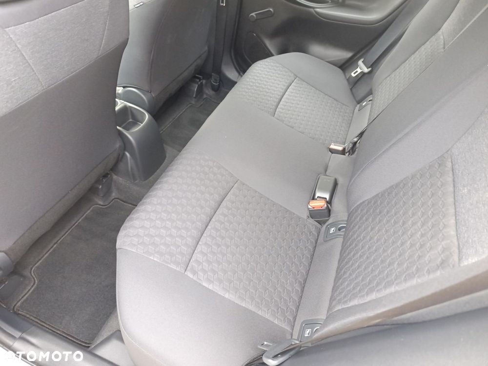 Toyota Yaris - 18