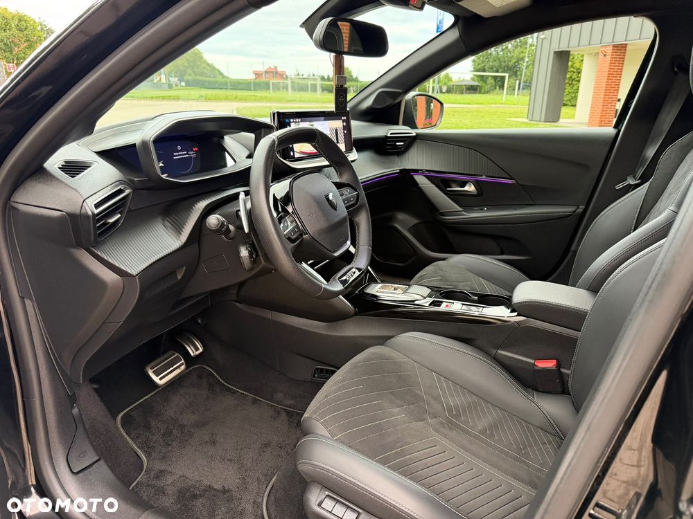 Peugeot 208 Hybrid 136 e-DSC6 GT - 13