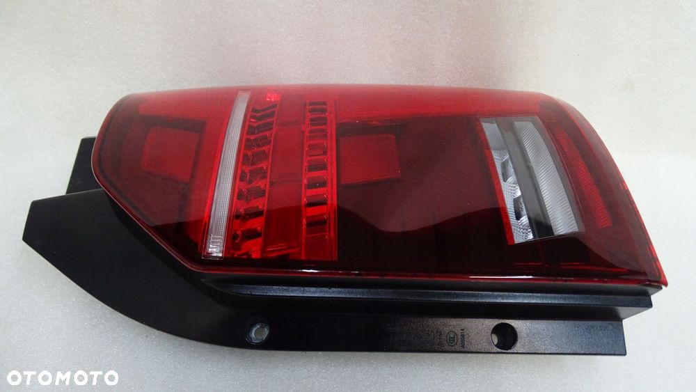 VW T6 7LA MULTIVAN LIFT - lampa tylna prawa LED - 2